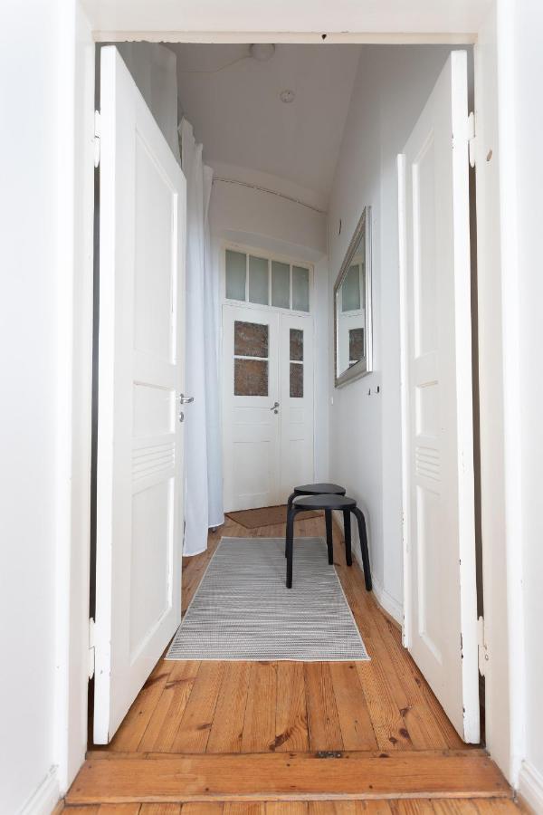 Idyllinen Valoisa Huoneisto Ullanlinnassa. Helsinki Exterior foto